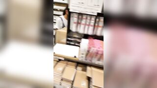【超高画質】 美人お姉さんの挑発見せつけパンチラ voyeur jp