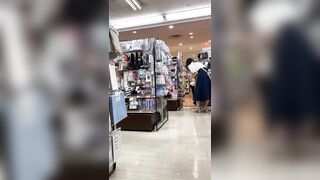 こえきくときぞ, 綺麗な奥様のスカートの中の秘密part61スカート内ライトアップ編, ４人のお姉さんのロングスカートパンチラ動画　００３ voyeur jp 1 (6)