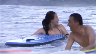 水着から出てしまった胸チラ voyeur jp