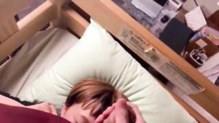 【無】童貞の大学生が友達の彼女にフェラさせてる動画です jvip