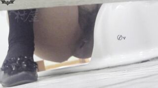 マ○コ丸見え！第三体育館潜入撮File007-File009 voyeur jp 160526 01