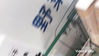 スマホで逆さ撮り2-美人ol-書店にて黒スト越しの白パンティ-素人盗撮 voyeur jp 01-160526