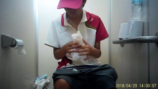 新Tennis⑮ ４名収録！経血たら~ん( ﾟДﾟ)下半身丸出しのままナプキン交換( ;∀;) voyeur jp 160526 01