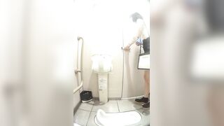 なぜか下着姿でうんちする姉さん voyeur jp 160526
