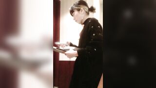 女子トイレ紀行 No.08 カメラ増設で局部を狙い撃ち♪ 外撮りたっぷり4名収録！ voyeur jp 160526