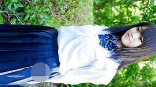 コミックマーケット コスプレ 超美形レイヤーさんの制服コスプレ コミケ 対面純白パンチラ &生パンツ？ voyeur jp 170526