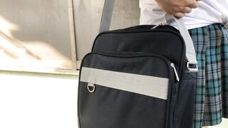 睨む視線-大胆正面ぱんちら超接写-夏休みjk-vo-17 voyeur jp 01-190526