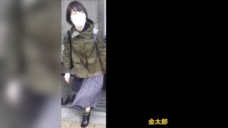 逆さ撮り-撮影の瞬間67ミドル丈スカートの20代の女の子2名分-純白レースp-濃いブルーp激写 voyeur jp 02-230526