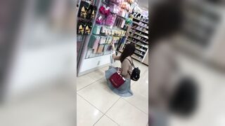 お姉さんの逆さパンチラ動画-静止画-１９０ voyeur jp 01-240526