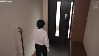 JUFE-583 A story about a harem creampie sex with a gyaru who hangs... Reducing Mosaic JAV