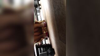 サカキタ第一話 顔出しパンストお姉さん本屋で立ち読みしゃがみ読みを棚の下からスマホで直撮り盗撮 voyeur jp 01