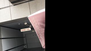 part48 ５人の可愛いお姉さんを豪快にめくって見た 奥義スカートめくりパンチラ voyeur jp