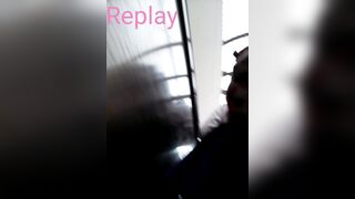 けしからん エスカレーターで盗撮を警戒して最後尾に乗るような娘には悪戯part 52 携帯用 縦動画 voyeur jp