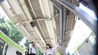 顔出しjk37 都会に浮かれる田舎jkが街に繰り出すところを真下から voyeur jp