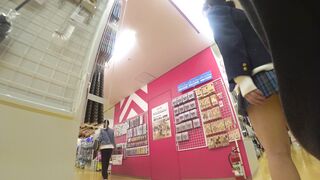 可愛い女の子を低い位置から voyeur jp