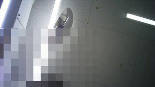 休憩中のナースのスカートの中 voyeur jp